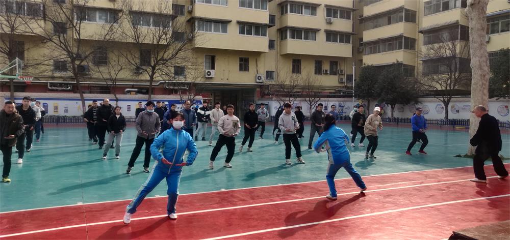 健身气功进校园 雷锋精神在卫滨